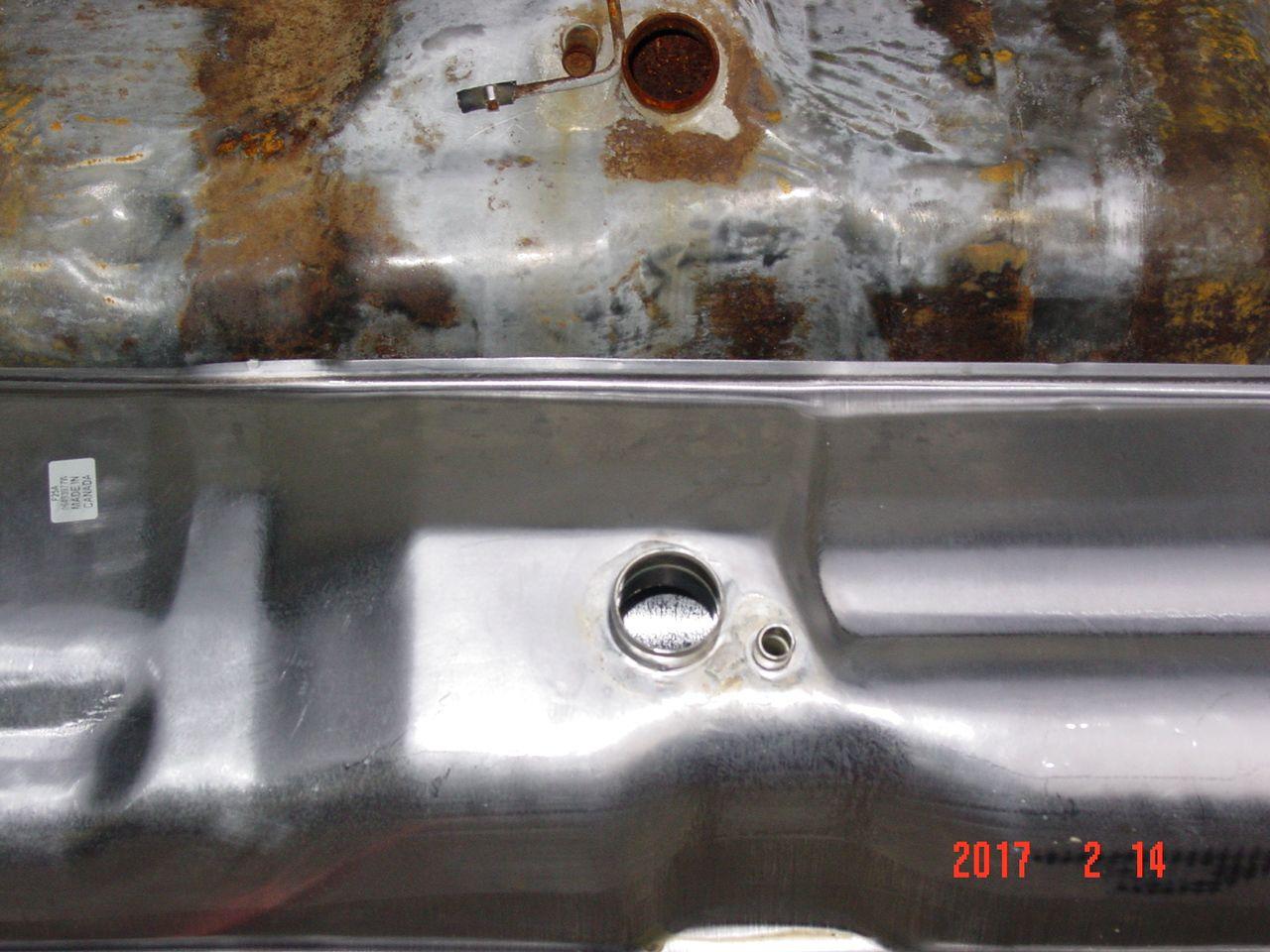 Pic of new aux tank vent diff.JPG