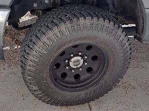 tire - 35x12.5x17